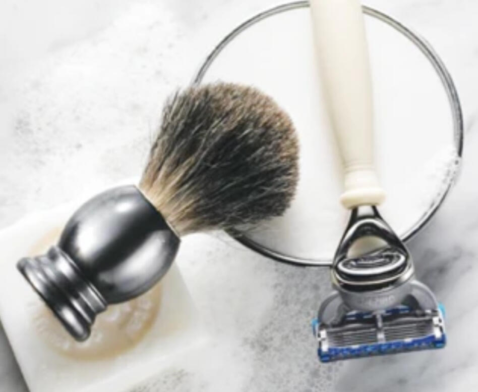 Macy's - Helped build the first beauty-focused creative team for macys.com. Developed scalable digital campaign systems and customer experiences supporting beauty and fragrance across a high-volume retail platform.